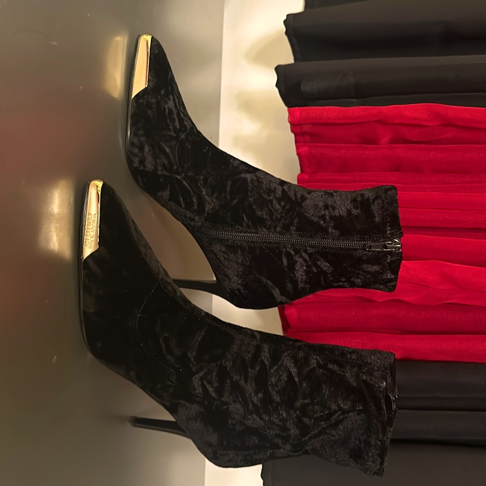 VERSACE JEANS COUTURE - black suede heels with beautiful gold toe trim.